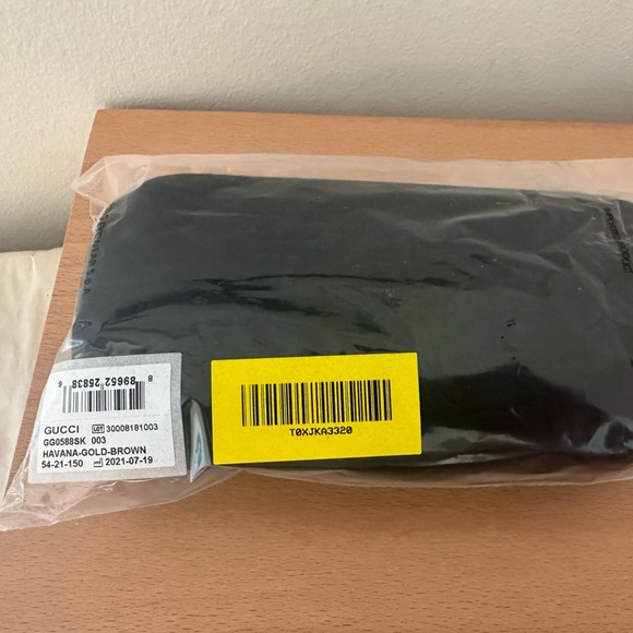 Gucci Brown Tortoiseshell Sunglasses (new) - Picture 7 of 11